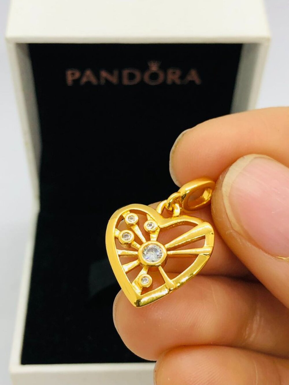 ✨✨Pandora ME Heart & Rays Medallion Dangle Charm